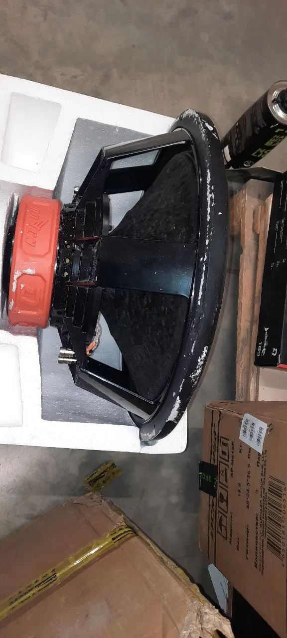 Сабвуфер DL Audio Raven 18 V.2 (отпечатки пенопласта) - фото