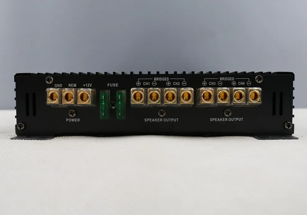 Усилитель 4-канальный COLT SCOUT 100.4 - фото